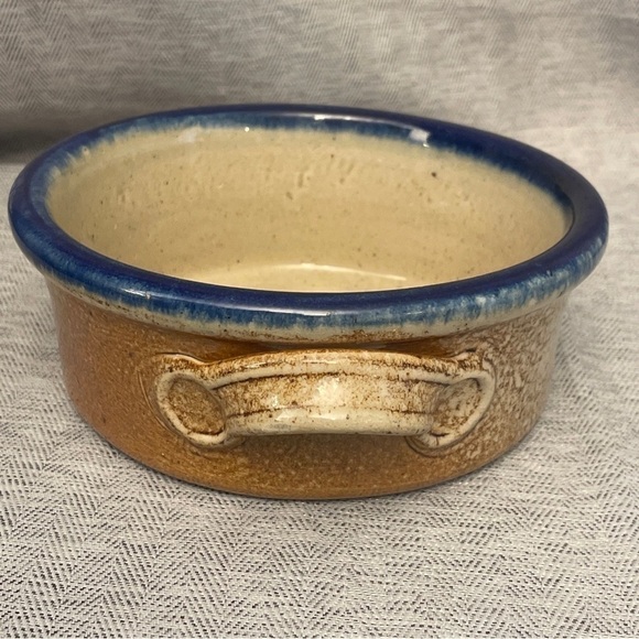 Monroe Salt Works Chippendale Rose Chowder Bowl Lug Handle - Picture 2 of 7